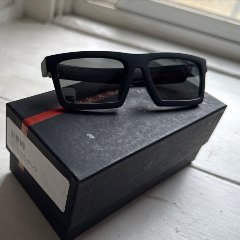 Prada Black Sunglasses - Picture 1 of 10
